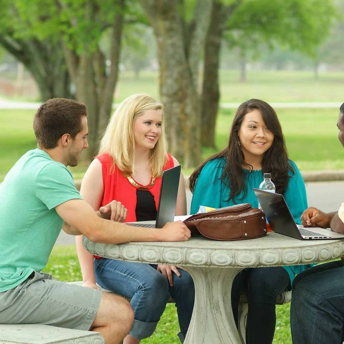 Students using e-learning