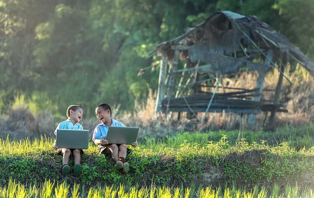 students elearning Malaysia in rural areas